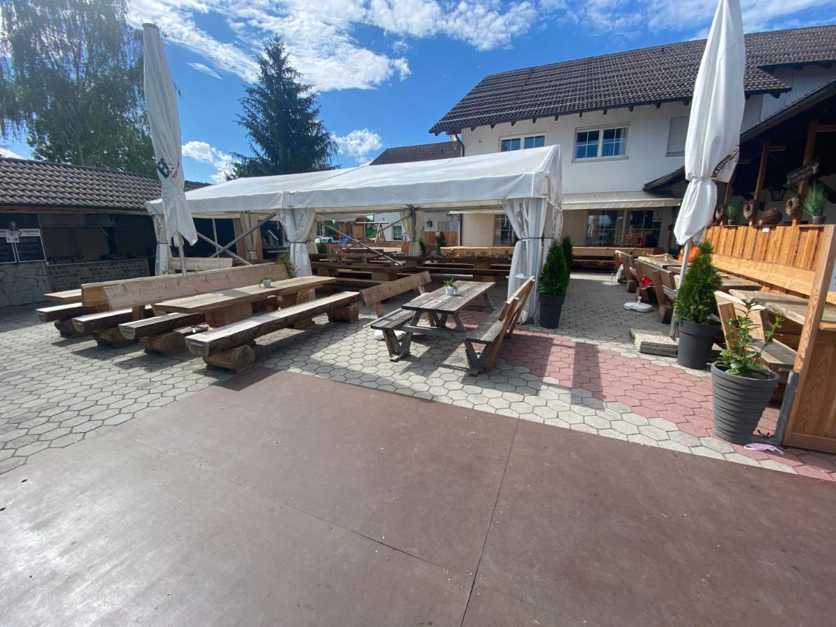 Seehaus Mamming - Hotel - Schlaffaesser - Biergarten - Camping Екстериор снимка