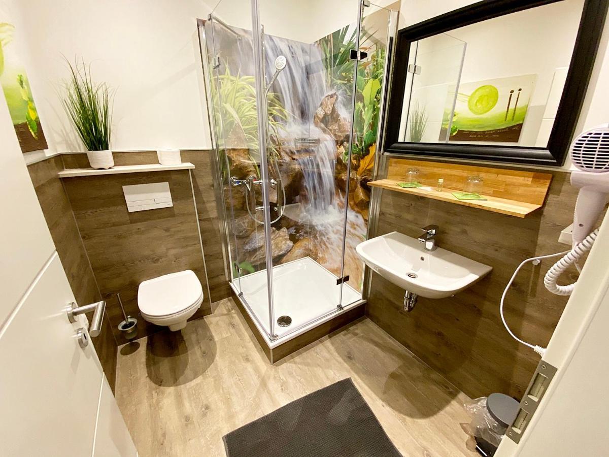 Seehaus Mamming - Hotel - Schlaffaesser - Biergarten - Camping Екстериор снимка